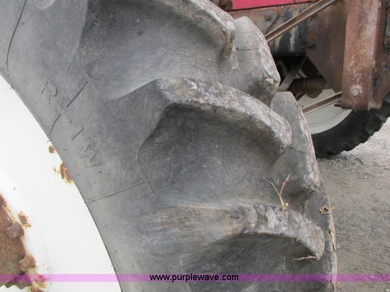 image for item I8882 2000 Apache A780 self-propelled sprayer