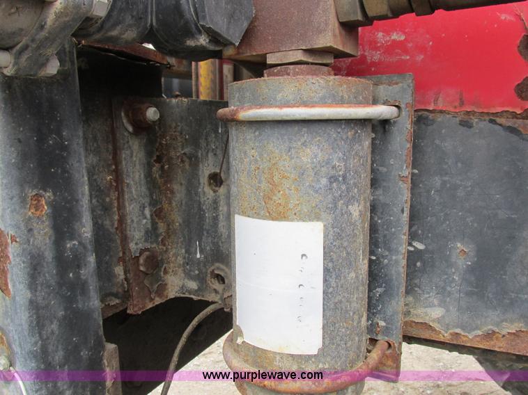 image for item I8882 2000 Apache A780 self-propelled sprayer