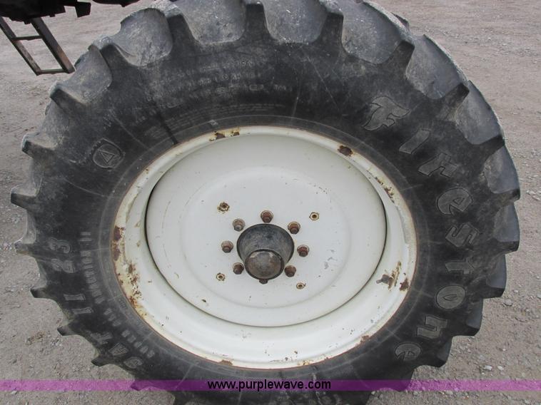 image for item I8882 2000 Apache A780 self-propelled sprayer