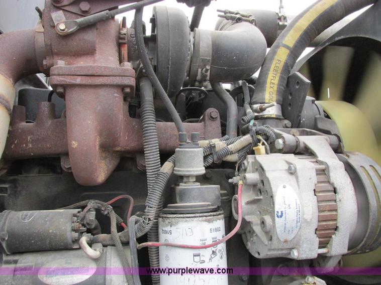 image for item I8882 2000 Apache A780 self-propelled sprayer