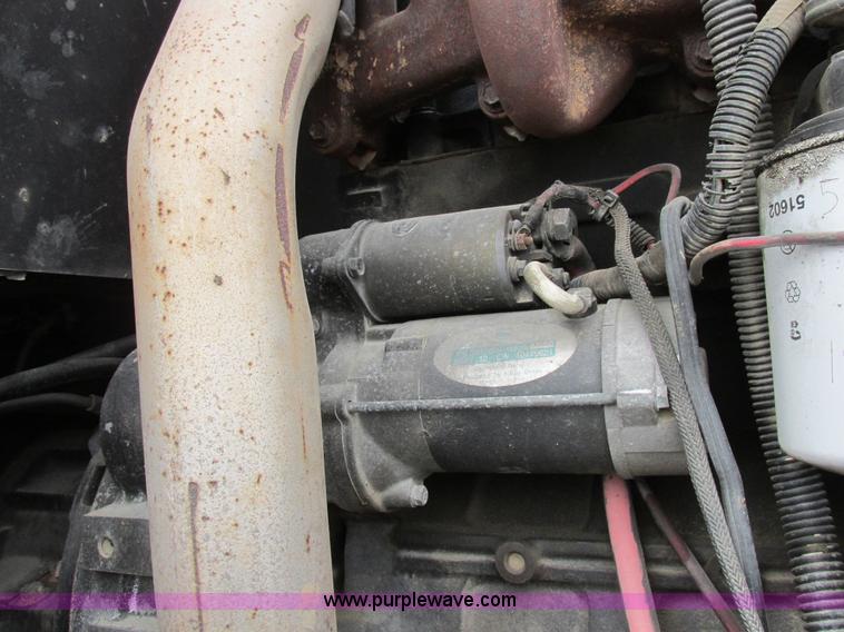 image for item I8882 2000 Apache A780 self-propelled sprayer