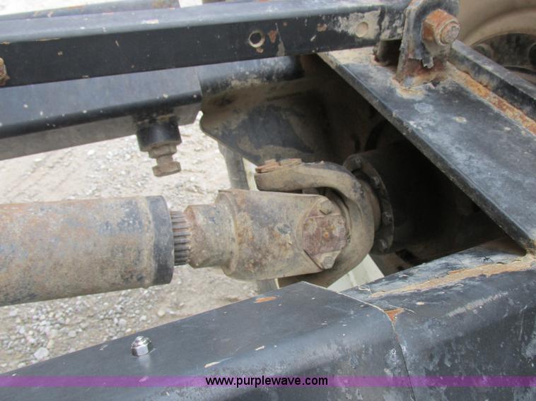 image for item I8882 2000 Apache A780 self-propelled sprayer