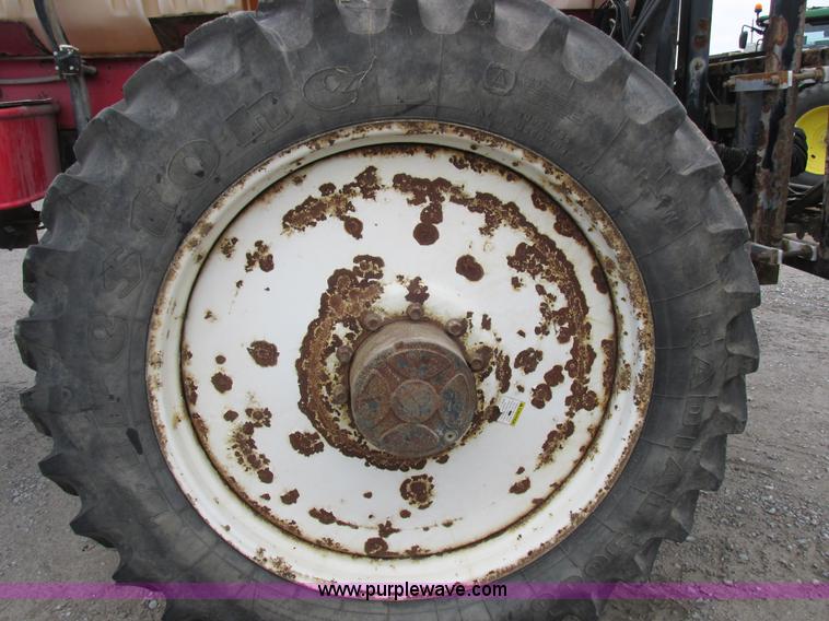 image for item I8882 2000 Apache A780 self-propelled sprayer