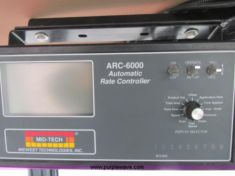 image for item I8882 2000 Apache A780 self-propelled sprayer