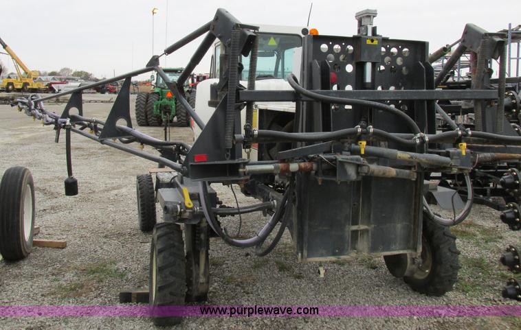 image for item I8883 1998 SpraCoupe 220 self-propelled sprayer