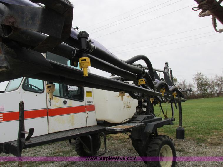 image for item I8883 1998 SpraCoupe 220 self-propelled sprayer