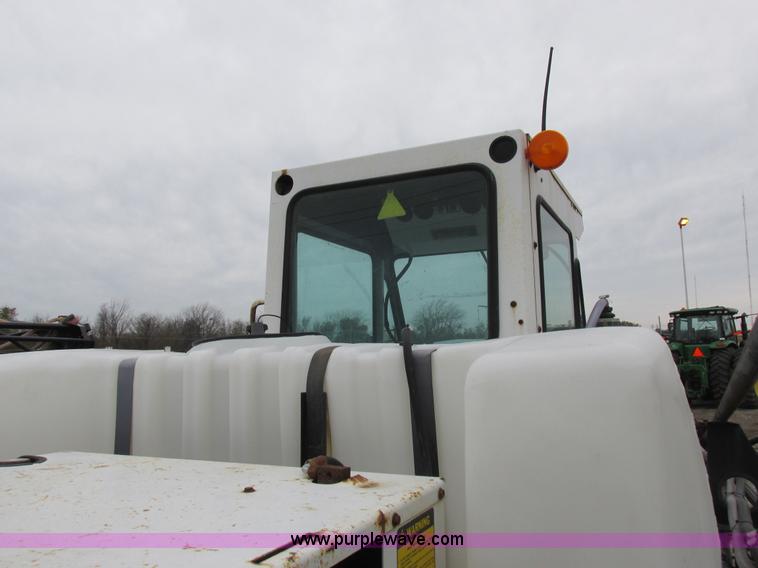 image for item I8883 1998 SpraCoupe 220 self-propelled sprayer