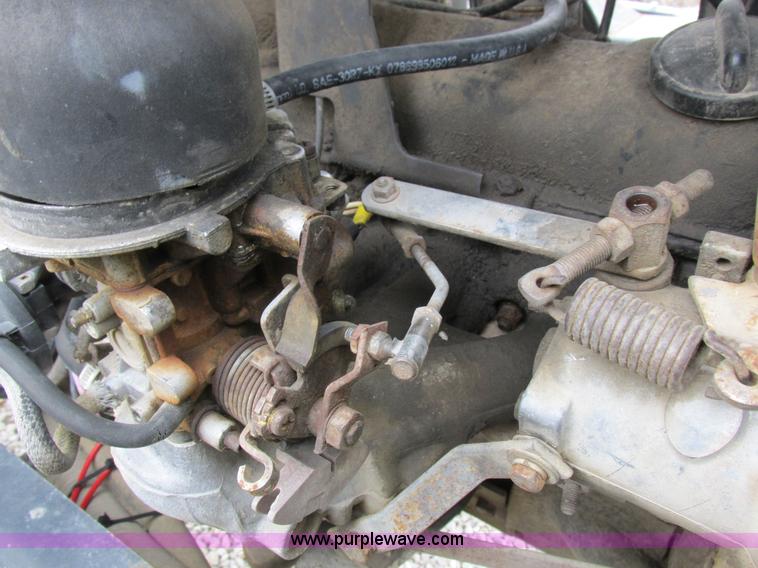 image for item I8883 1998 SpraCoupe 220 self-propelled sprayer