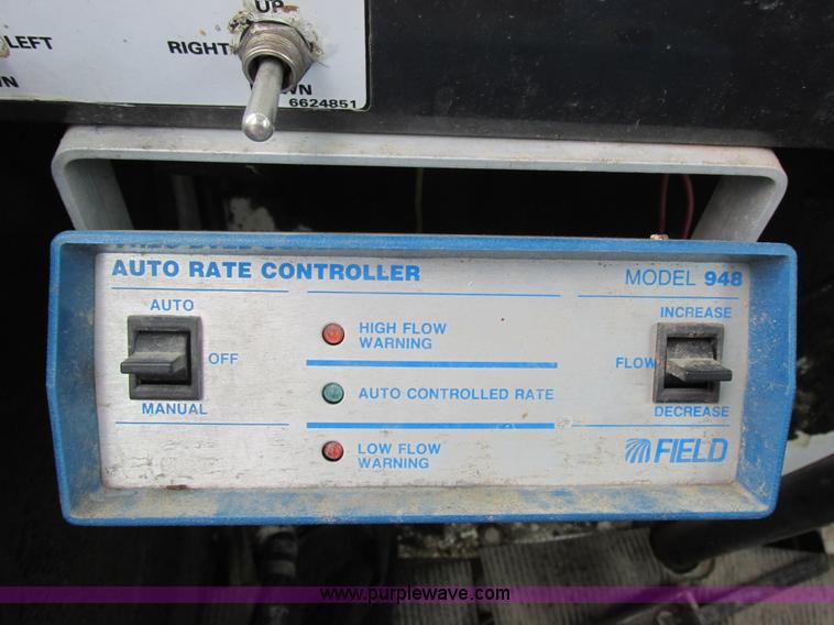 image for item I8883 1998 SpraCoupe 220 self-propelled sprayer