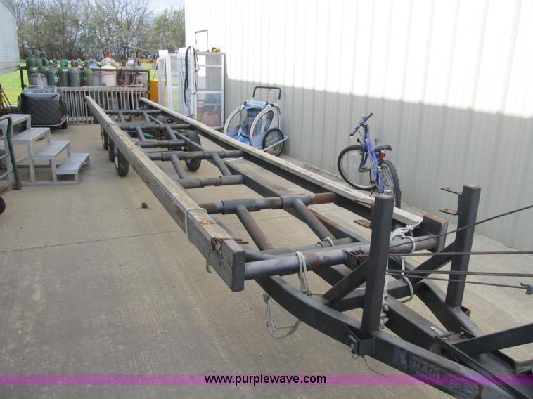 image for item AC9348 1995 Haul Rite pontoon boat trailer