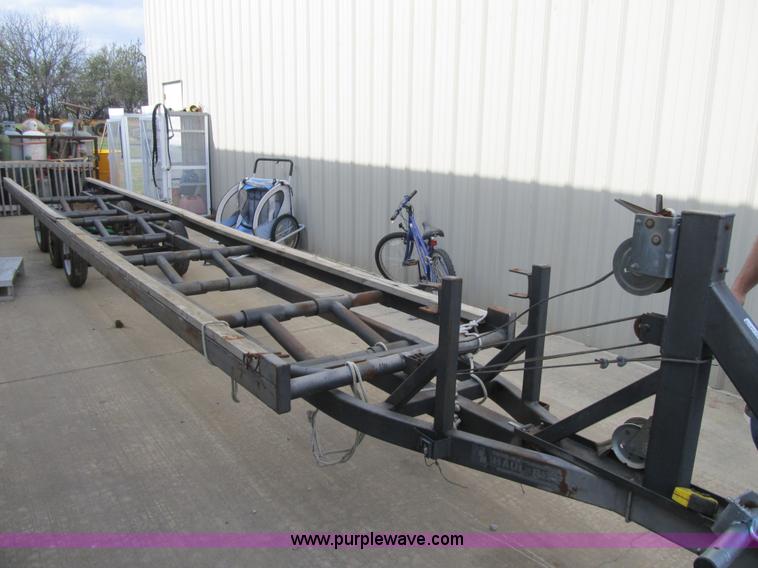 image for item AC9348 1995 Haul Rite pontoon boat trailer