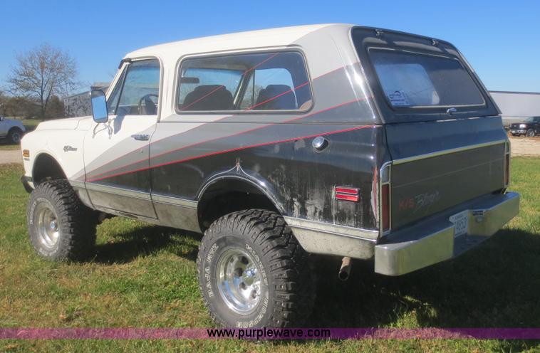 image for item D2202 1972 Chevrolet K5 Blazer SUV