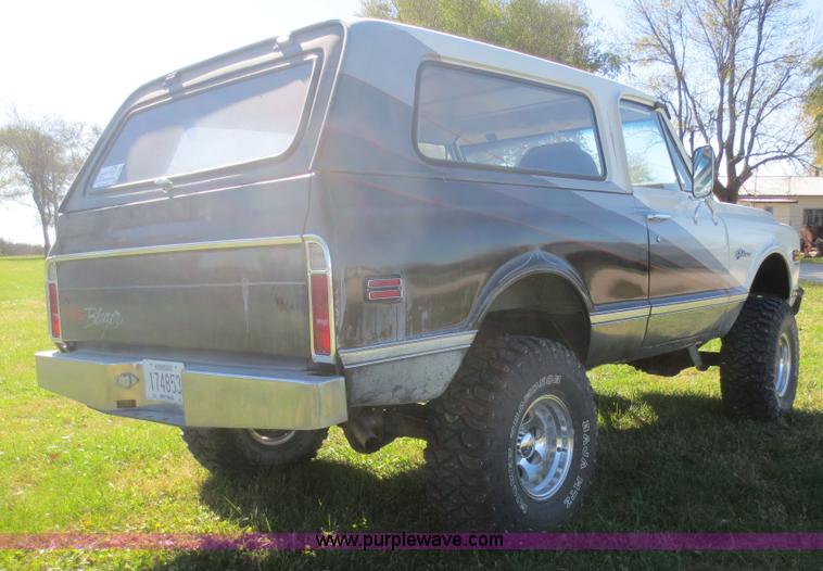 image for item D2202 1972 Chevrolet K5 Blazer SUV