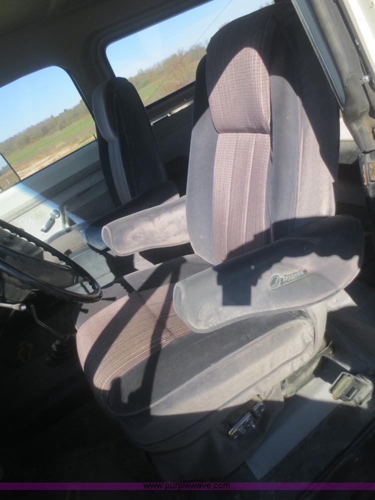 image for item D2202 1972 Chevrolet K5 Blazer SUV