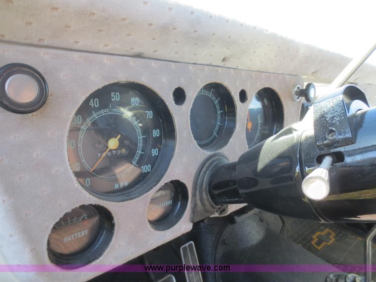 image for item D2202 1972 Chevrolet K5 Blazer SUV