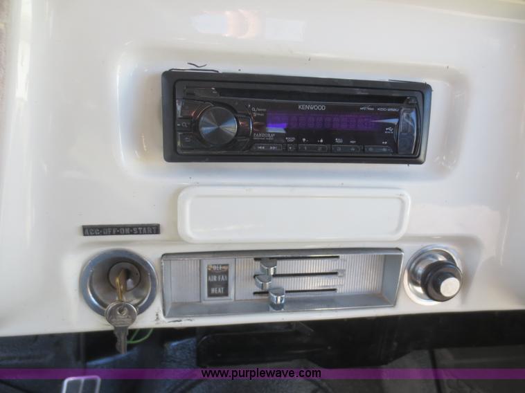 image for item D2202 1972 Chevrolet K5 Blazer SUV