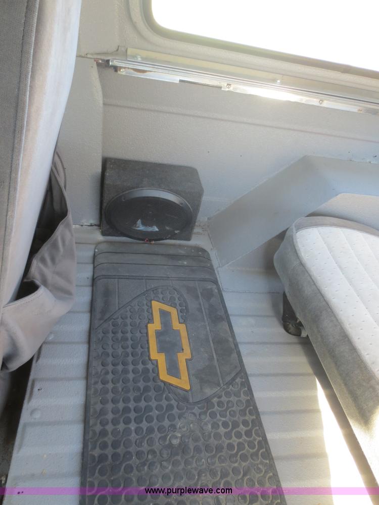 image for item D2202 1972 Chevrolet K5 Blazer SUV