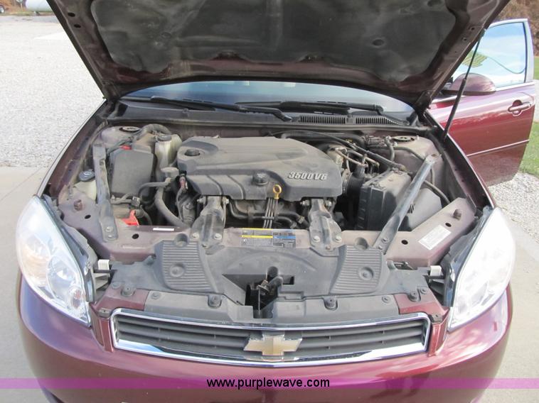 image for item F8884 2007 Chevrolet Impala LS