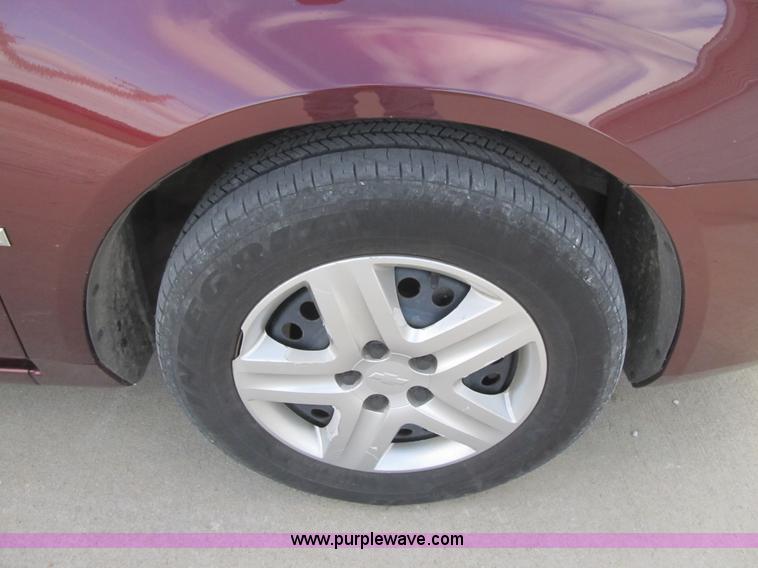 image for item F8884 2007 Chevrolet Impala LS