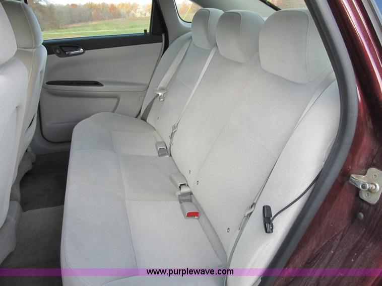 image for item F8884 2007 Chevrolet Impala LS