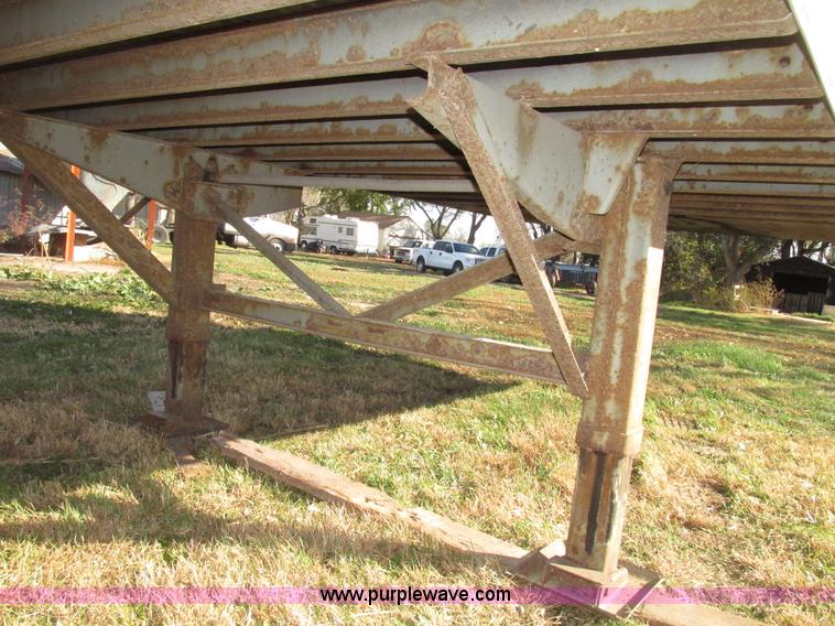 image for item G9905 1996 Fruehauf FBHLP-9-1.5-NT2-53W dry van trailer