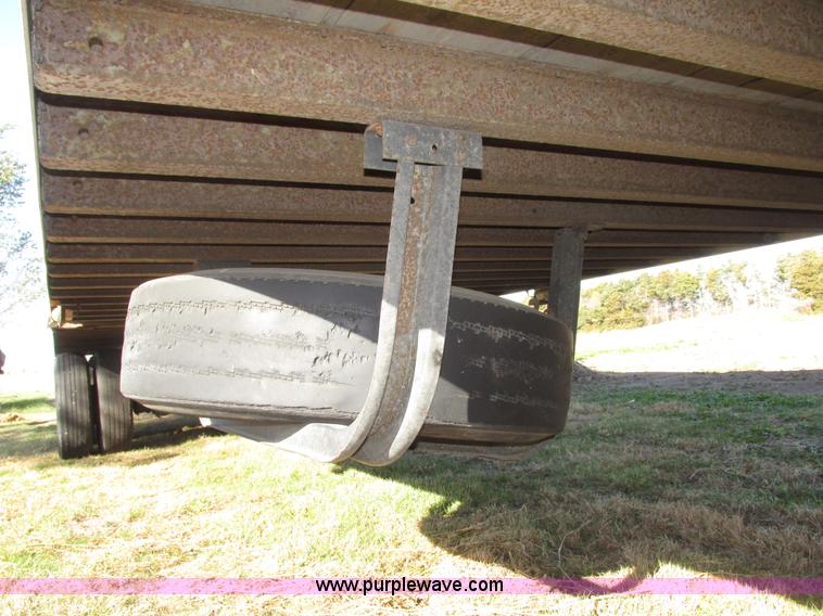 image for item G9905 1996 Fruehauf FBHLP-9-1.5-NT2-53W dry van trailer