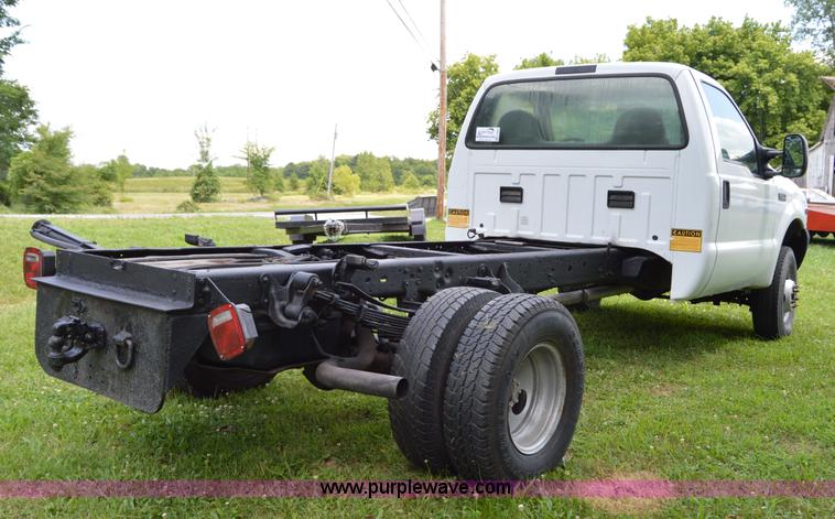 image for item H2859 2001 Ford F350 Super Duty XL truck cab and chassis