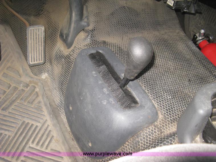 image for item H8749 2001 Chevrolet Silverado 1500 Ext. Cab pickup truck