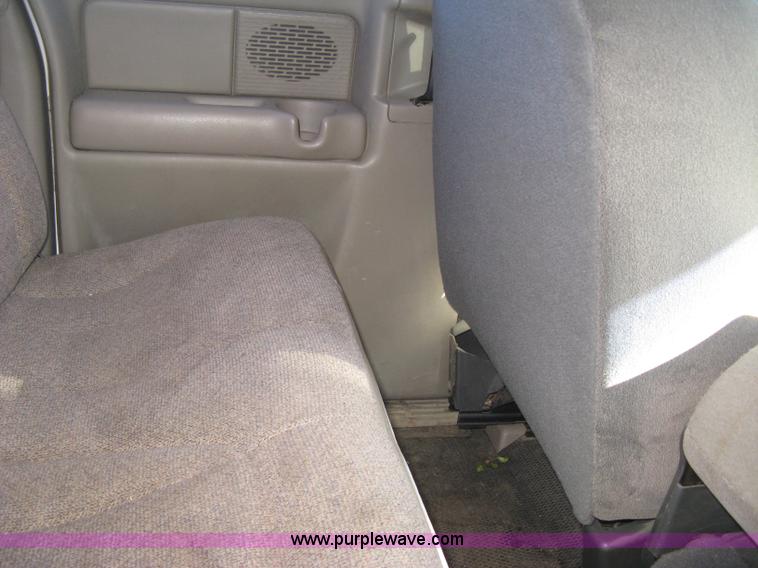 image for item H8749 2001 Chevrolet Silverado 1500 Ext. Cab pickup truck