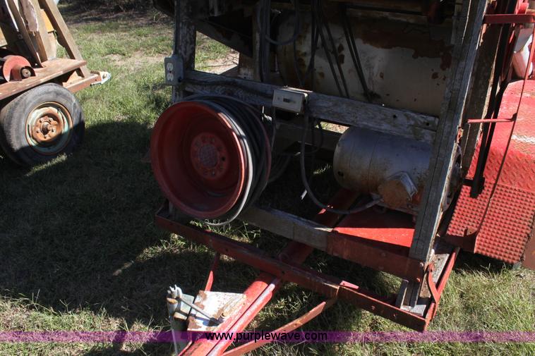 image for item H8753 (2) Clipper cleaners