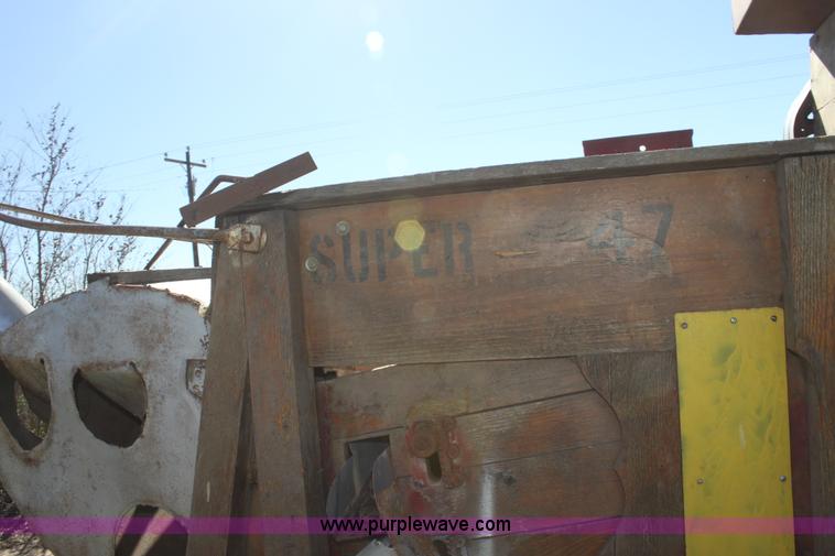 image for item H8753 (2) Clipper cleaners