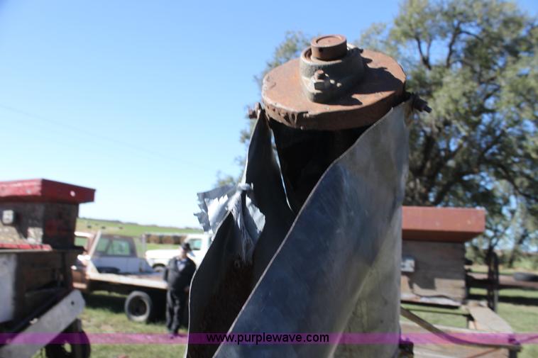 image for item H8753 (2) Clipper cleaners