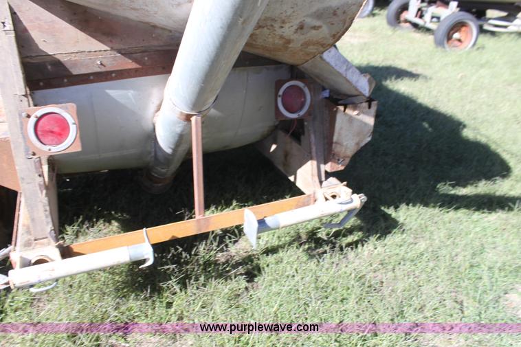 image for item H8753 (2) Clipper cleaners