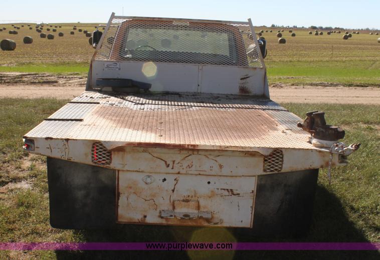 image for item H8754 1973 Ford F350 Custom flatbed pickup truck