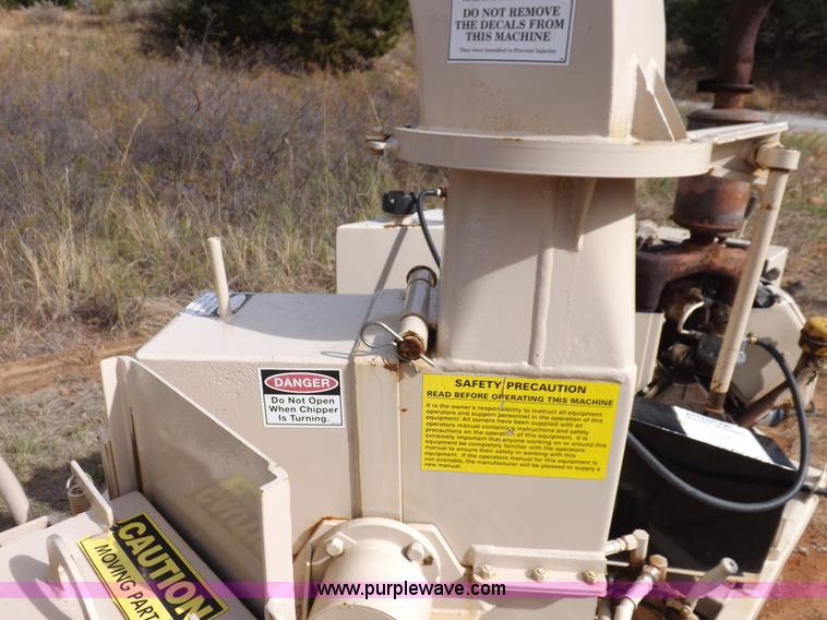 image for item H9001 1993 Brush Bandit wood chipper