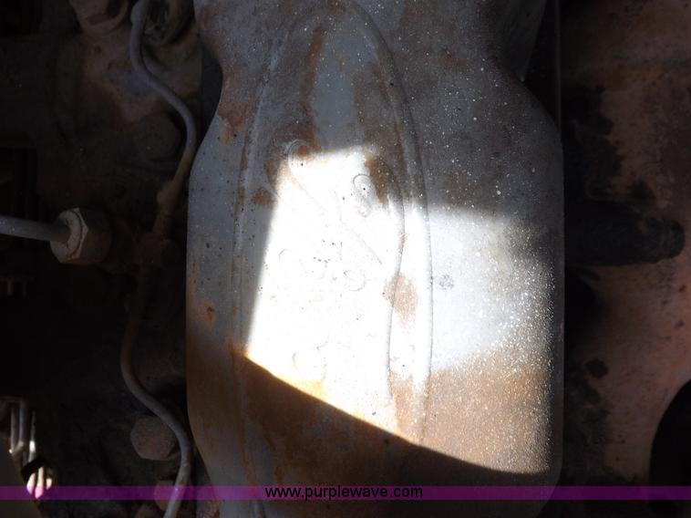 image for item H9004 1988 Ford F800 flatbed truck