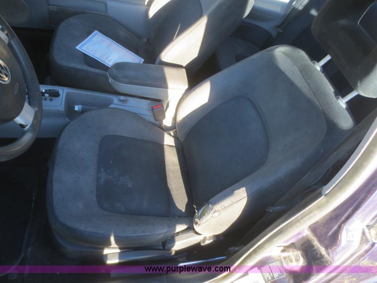 image for item I2172 2000 Volkswagen Beetle GLS TDI