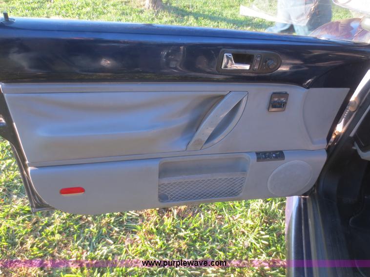 image for item I2172 2000 Volkswagen Beetle GLS TDI