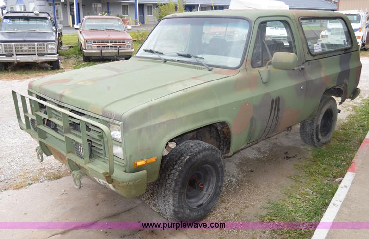 image for item I2949 1986 Chevrolet K5 Blazer SUV