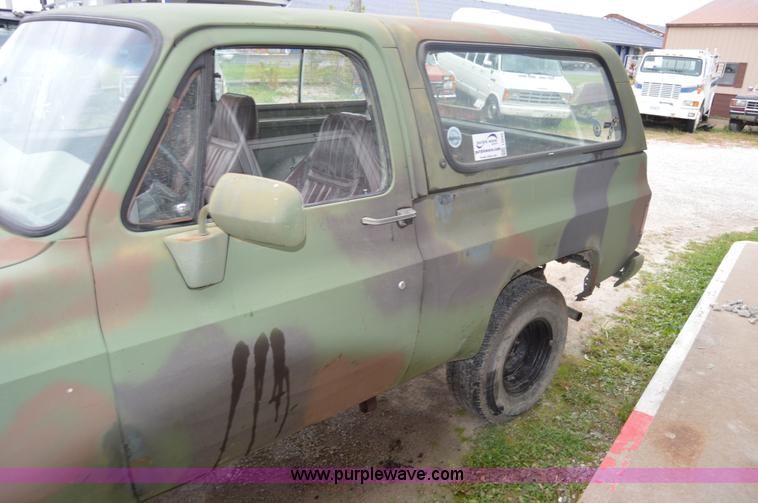 image for item I2949 1986 Chevrolet K5 Blazer SUV