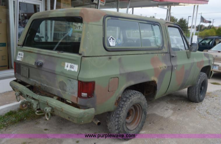 image for item I2949 1986 Chevrolet K5 Blazer SUV