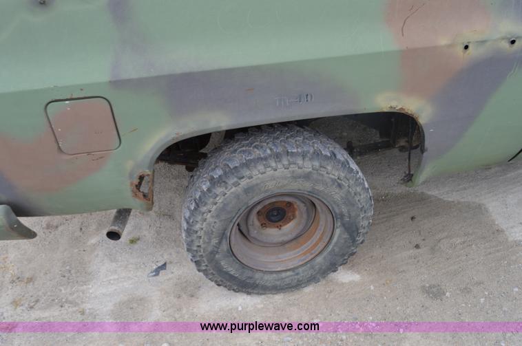 image for item I2949 1986 Chevrolet K5 Blazer SUV