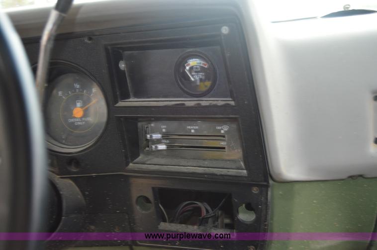 image for item I2949 1986 Chevrolet K5 Blazer SUV