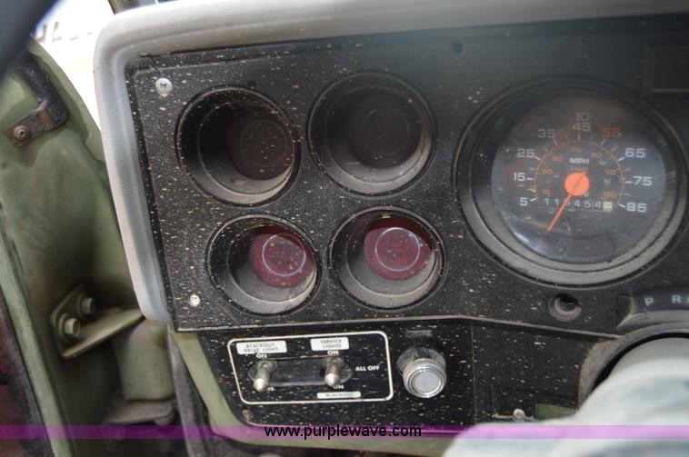 image for item I2949 1986 Chevrolet K5 Blazer SUV