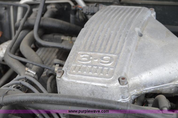 image for item I2951 1995 Land Rover Discovery SUV