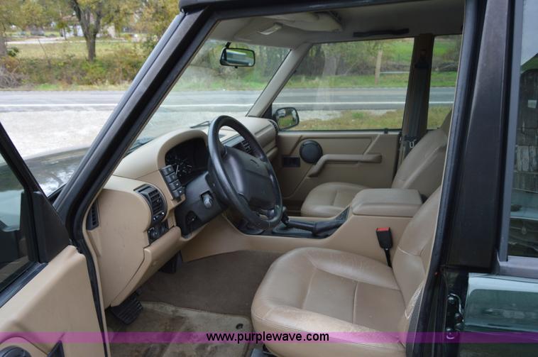 image for item I2951 1995 Land Rover Discovery SUV