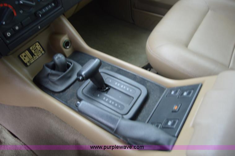 image for item I2951 1995 Land Rover Discovery SUV