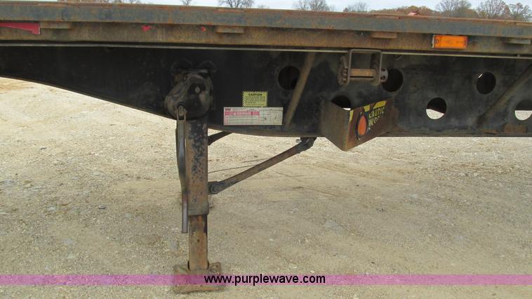 image for item I3186 1997 Transcraft TL2000 flatbed trailer