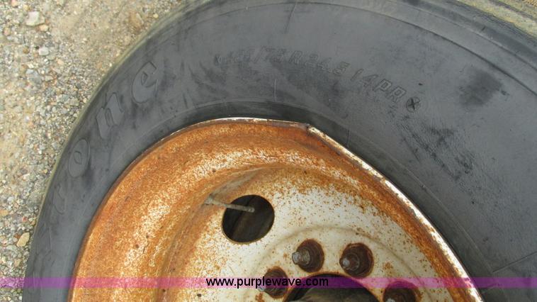 image for item I3186 1997 Transcraft TL2000 flatbed trailer