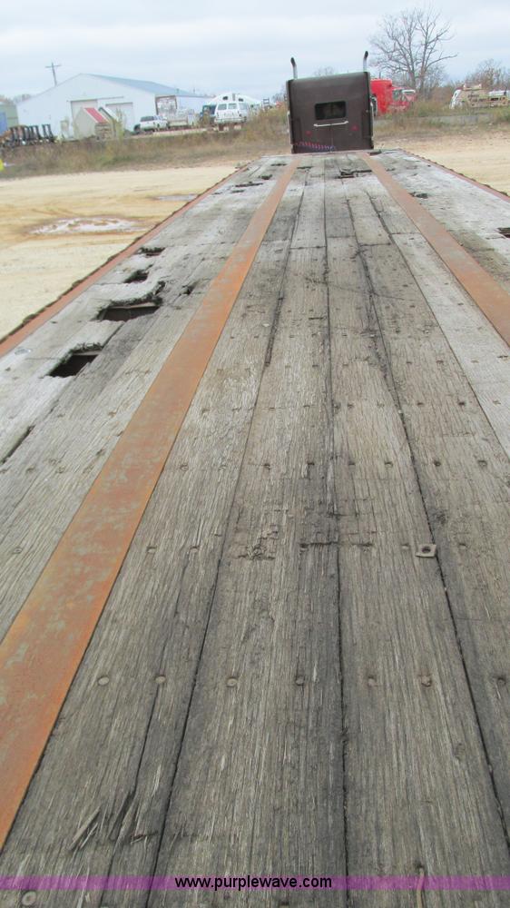 image for item I3186 1997 Transcraft TL2000 flatbed trailer